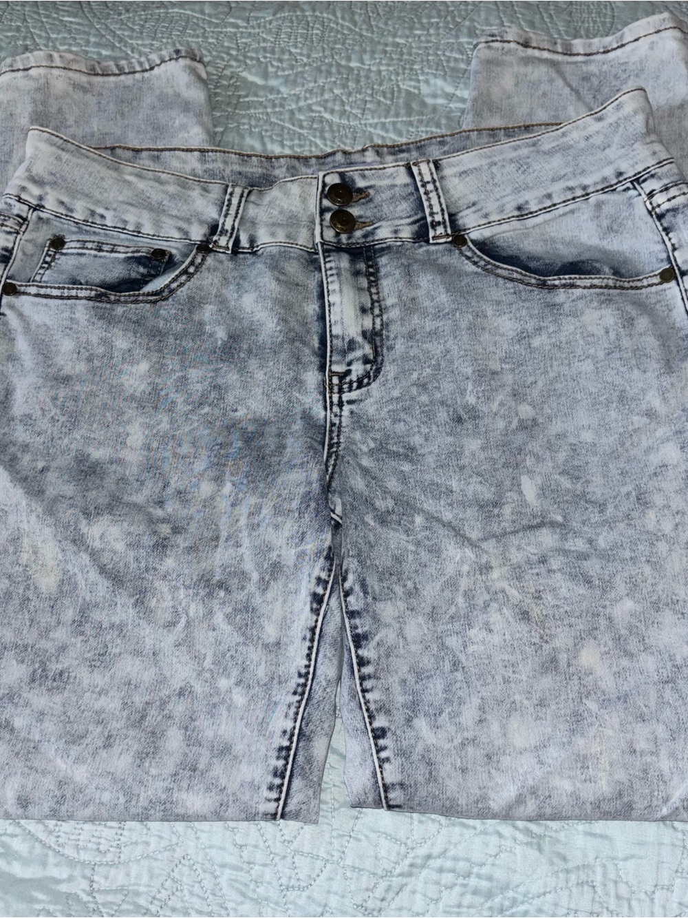 one 5 one Light Acid Wash High-Rise Jeans - Light Gray Blue